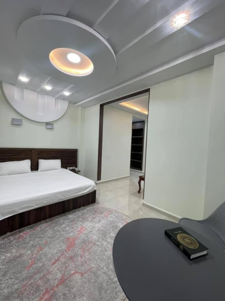 Hotel Borsa Saint-Arnaud Екстериор снимка